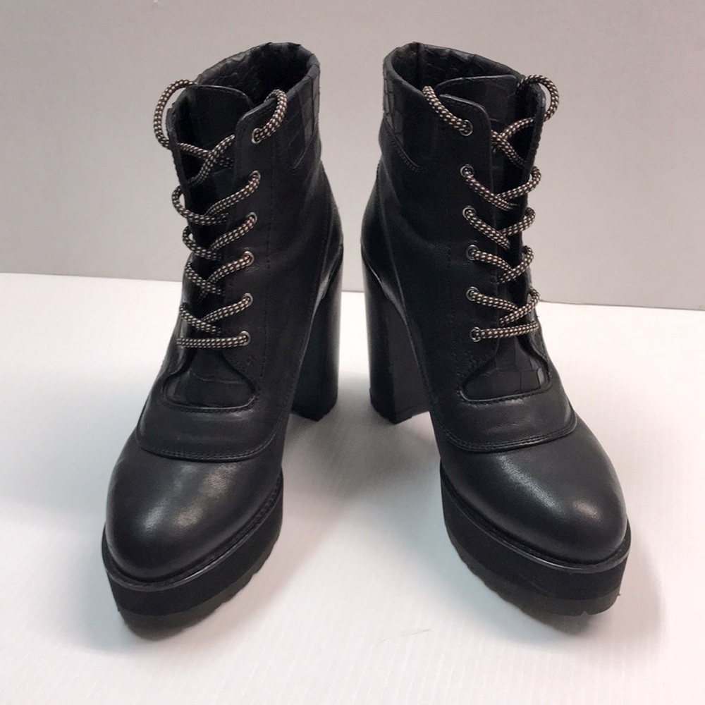 Stuart Weitzman Black Heeled Boots